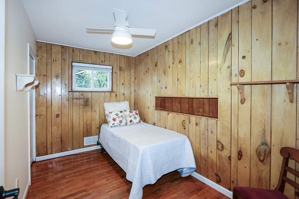 6 Gerhard Rd, Plainview 19 6 Gerhard Rd, Plainview 19