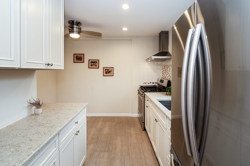 6 Gerhard Rd, Plainview 8 6 Gerhard Rd, Plainview 8